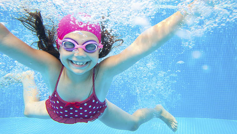 Bornesvomning Pige Under Vand