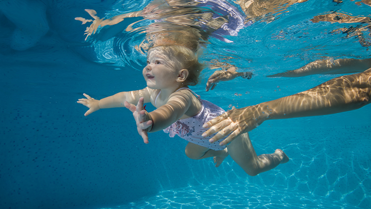 SMAABOERNS SVOEMNING